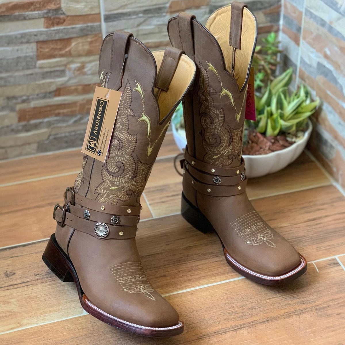 Doble R Yoali Brown Square-Toe Cowgirl Harness Boots