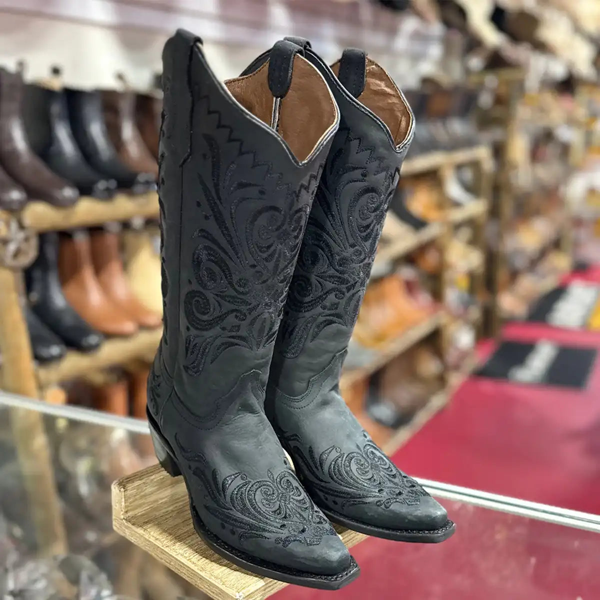 Corral Women's Black Embroidered Snip Toe Cowgirl Boots