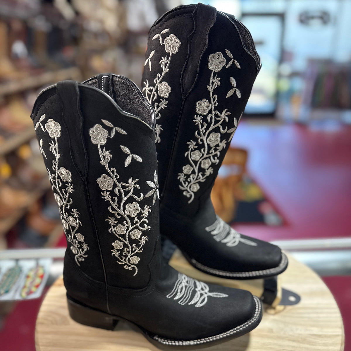 Women's Black Square-Toe Boots with Elegant Flower Embroidery