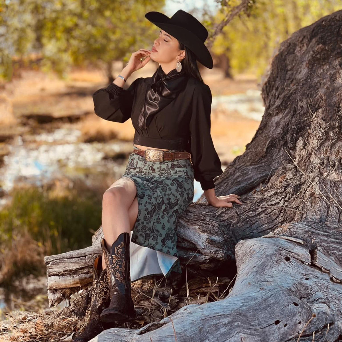 Doble R Floral Tooled Square-Toe Cowgirl Boots
