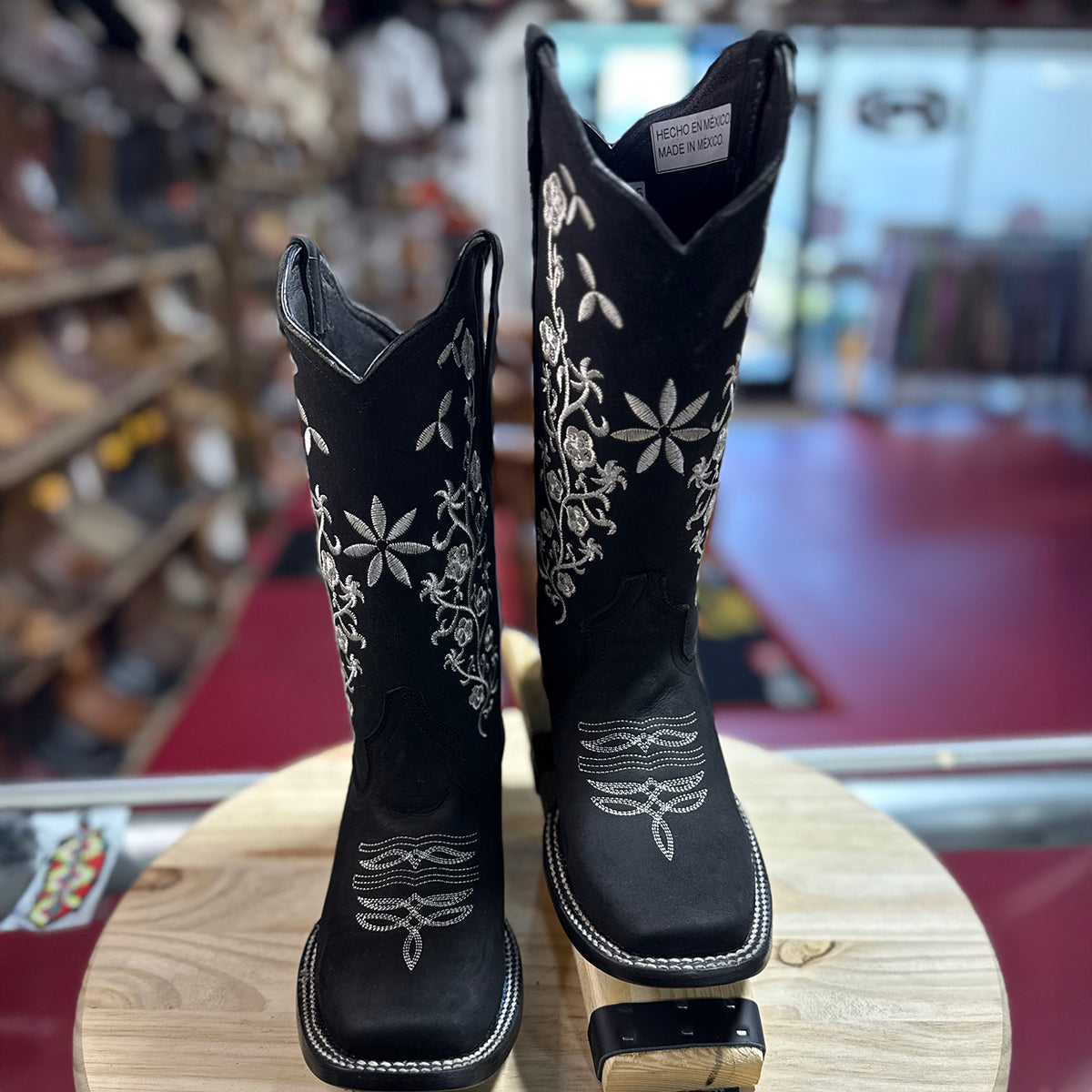 Women's Black Square-Toe Boots with Elegant Flower Embroidery